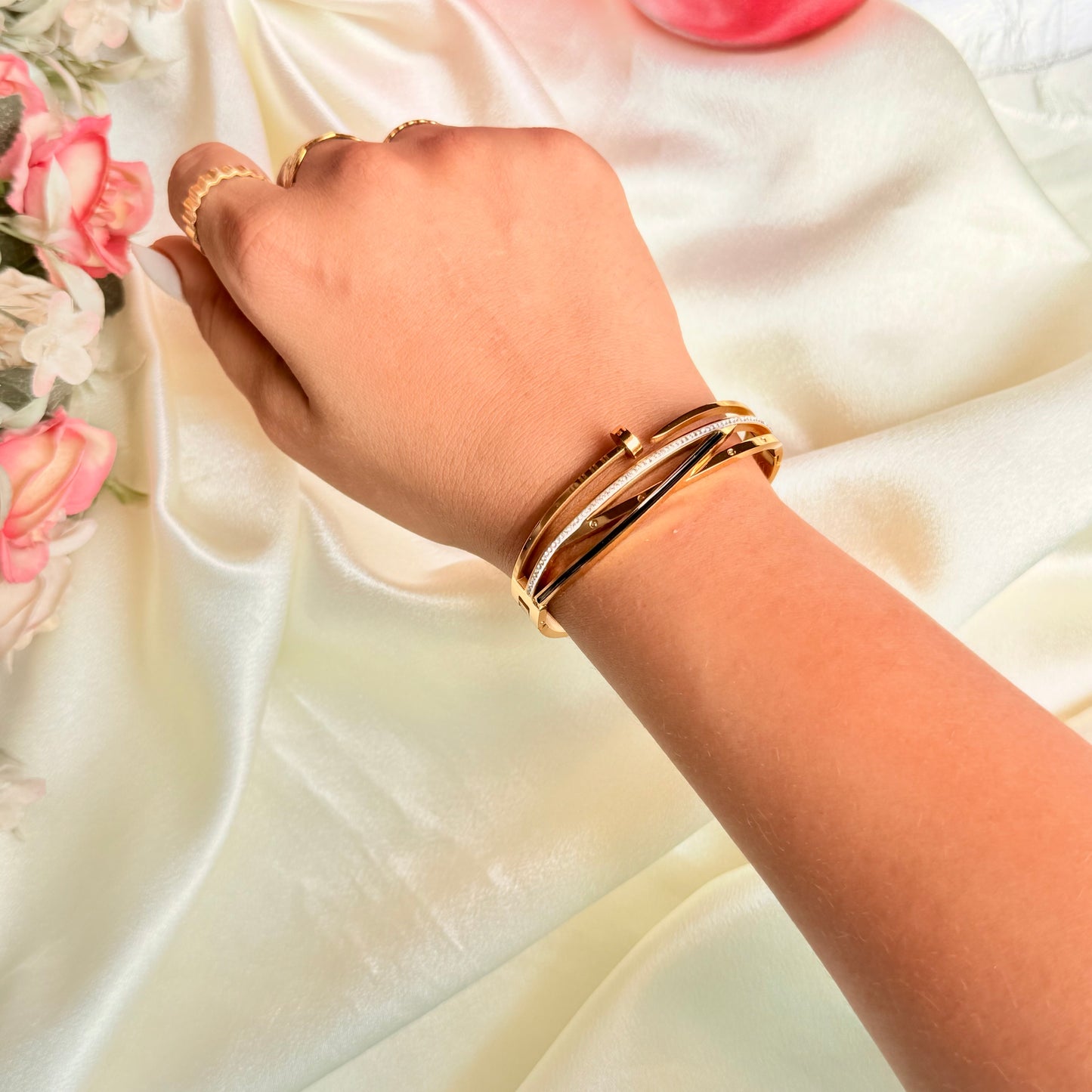 Inaya Bracelet - For Women