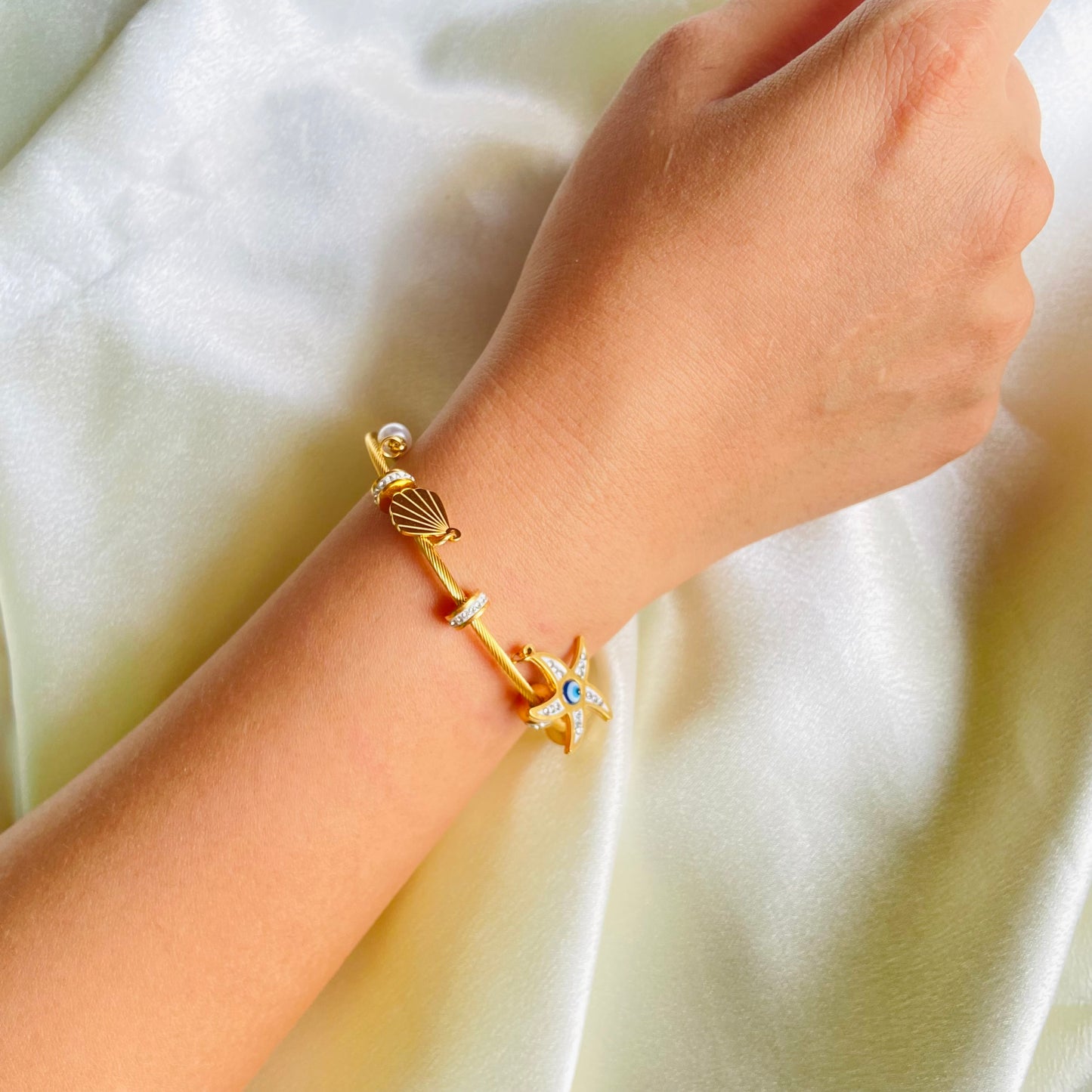 Seashell Charm Bracelet - For Women