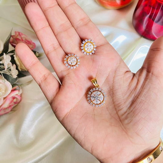 Sesha Pendant With Earrings - For Women