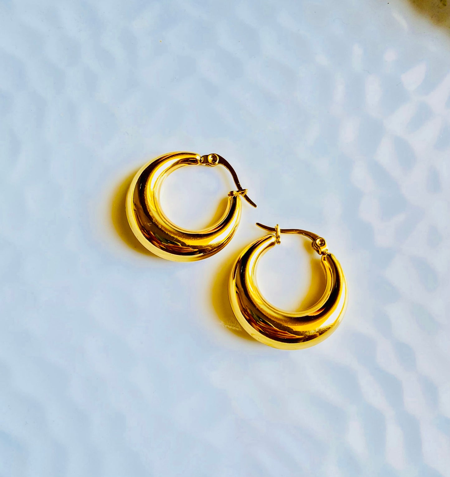 Bella Hoops