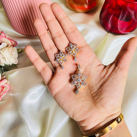 Sitara Pendant With Earrings - For Women