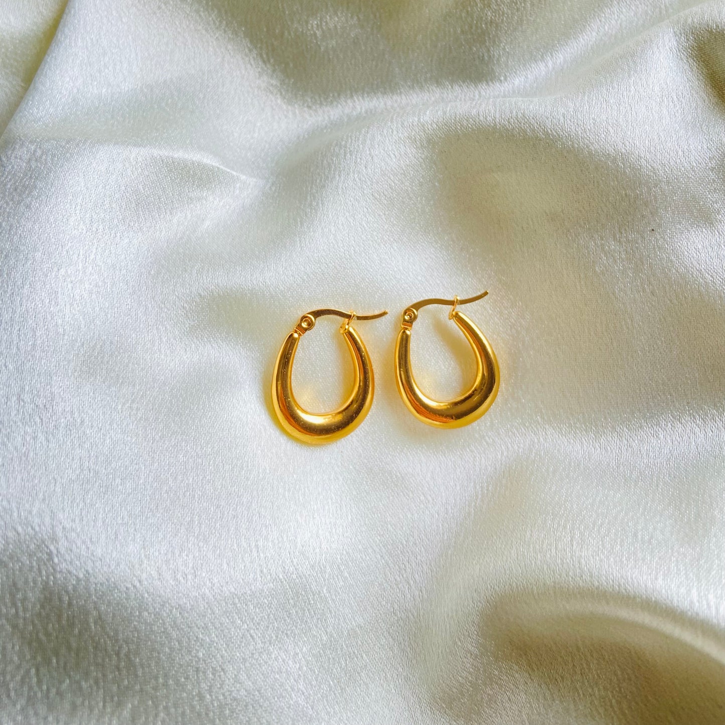 Classic Hoops