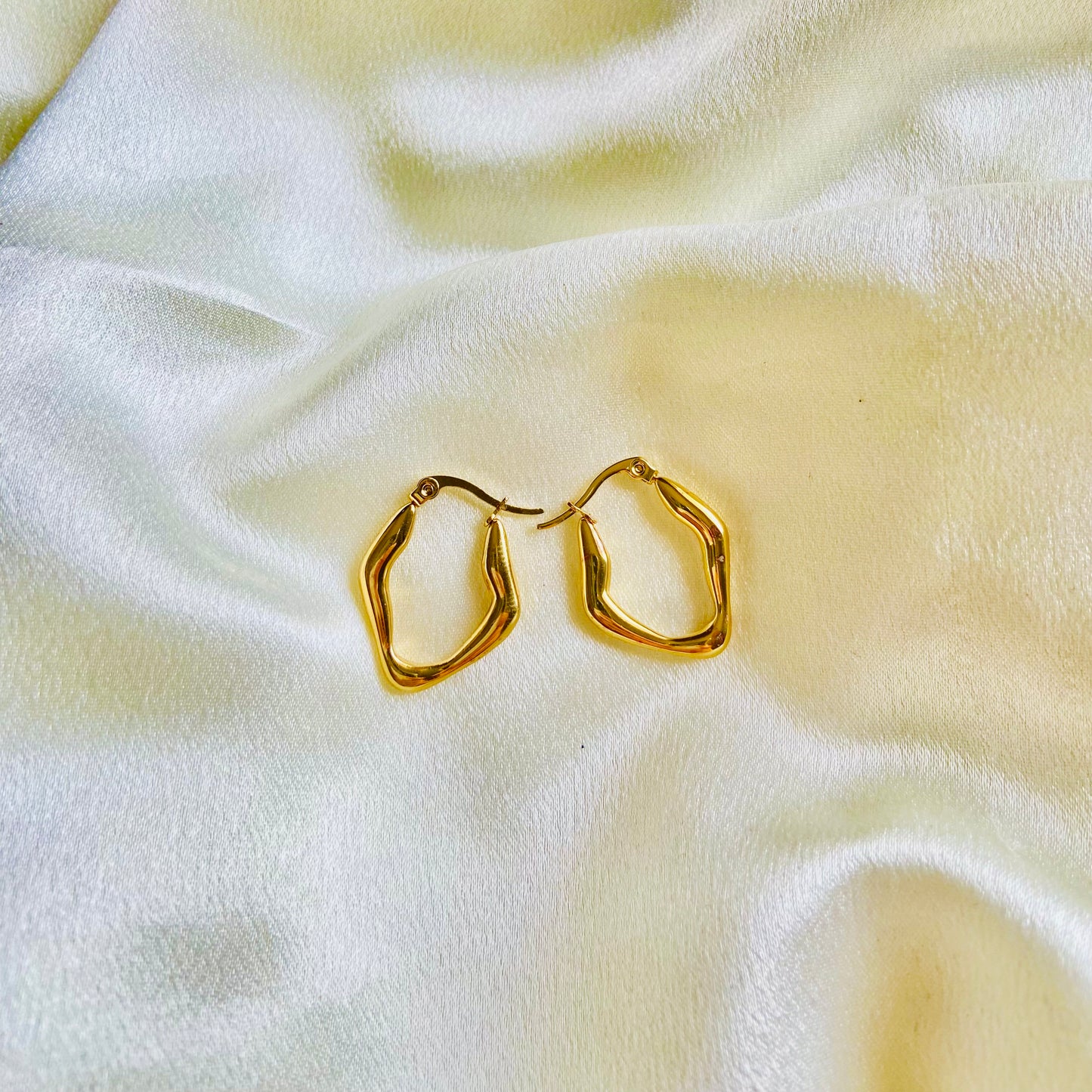 Lilly Hoops (Stainless Steel)