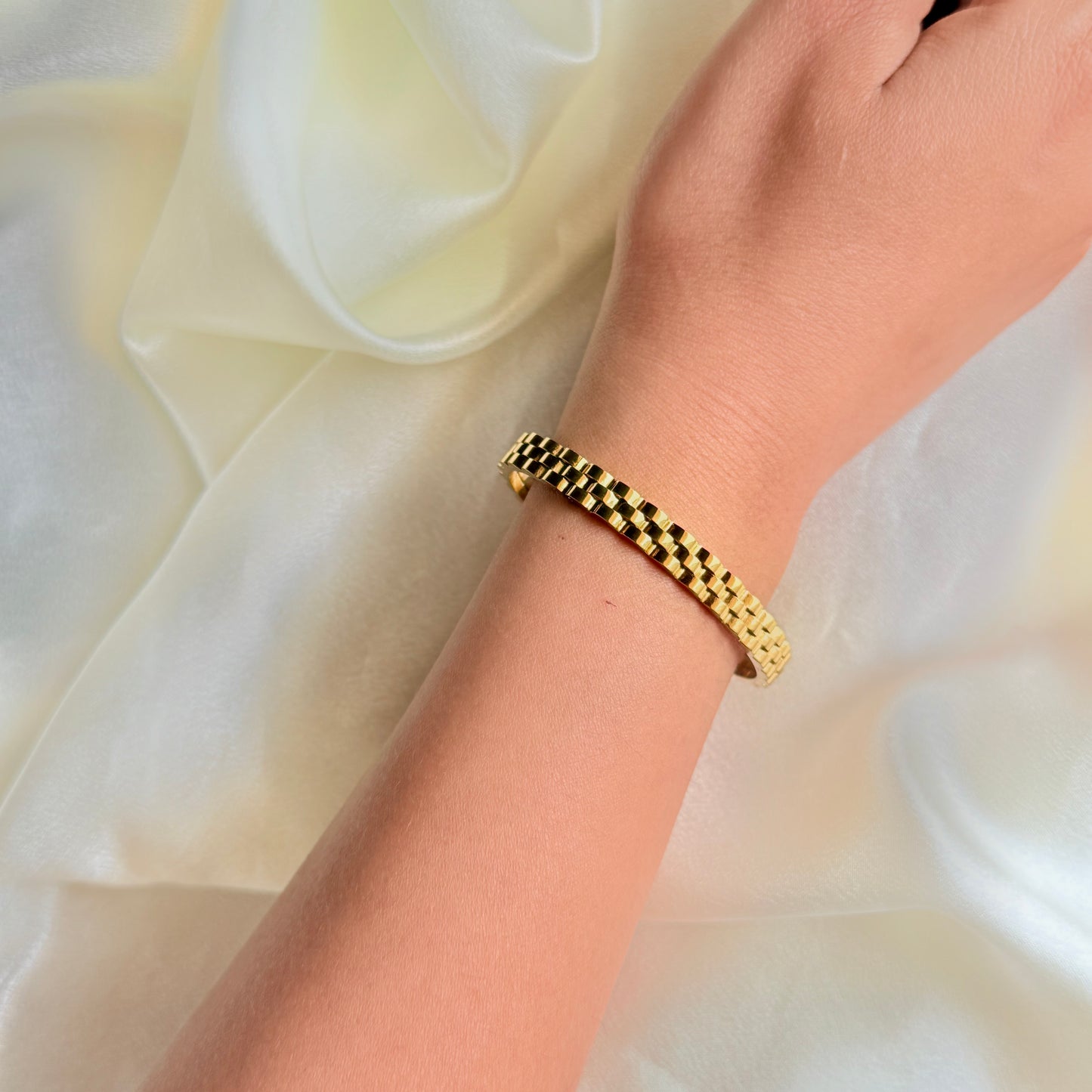 Textured Everyday Bracelet - For Women