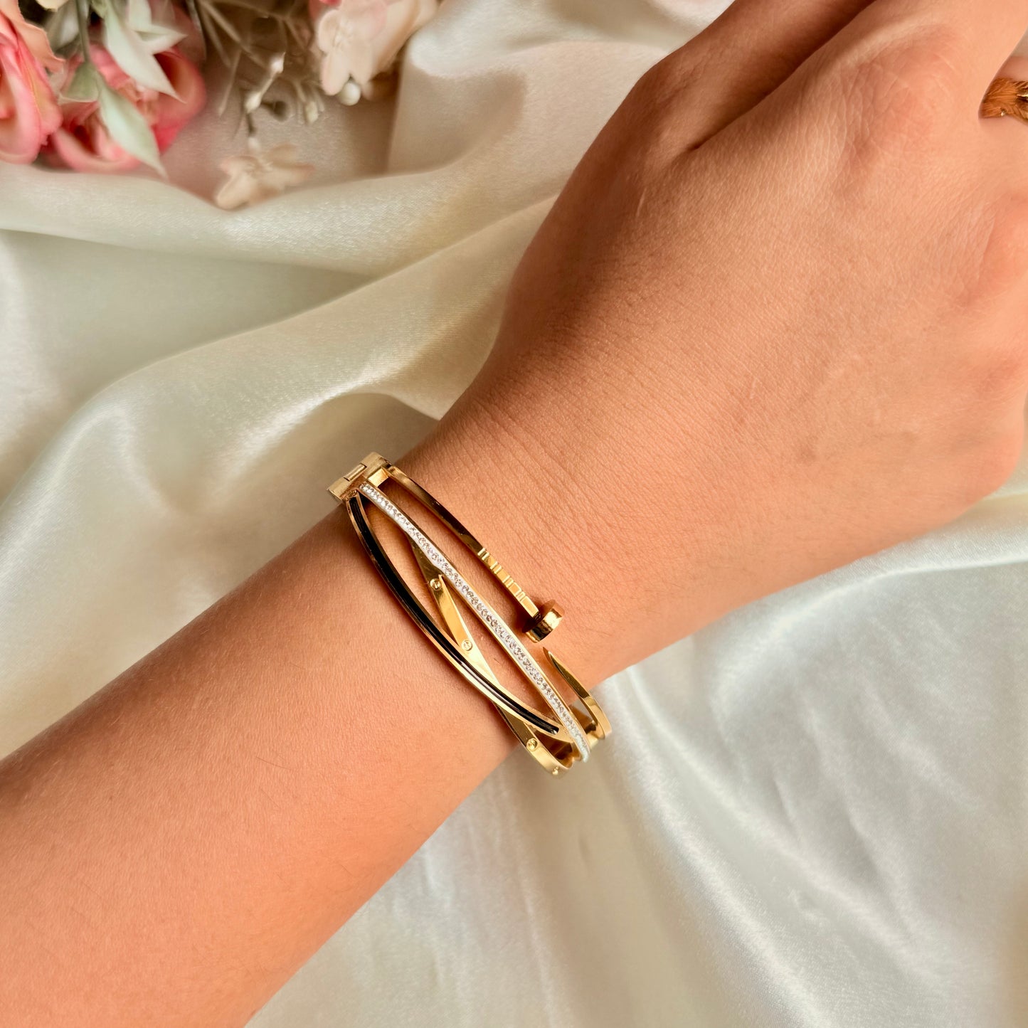 Inaya Bracelet - For Women