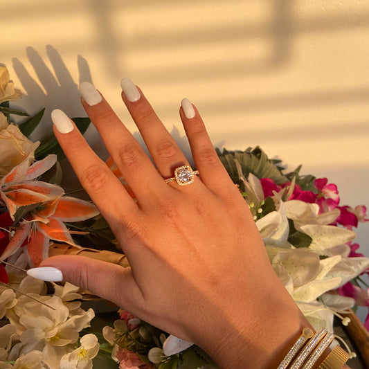Statement Solitaire Ring - For Women