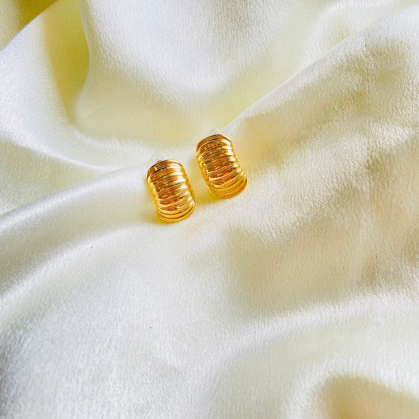 Retro Chunky Studs