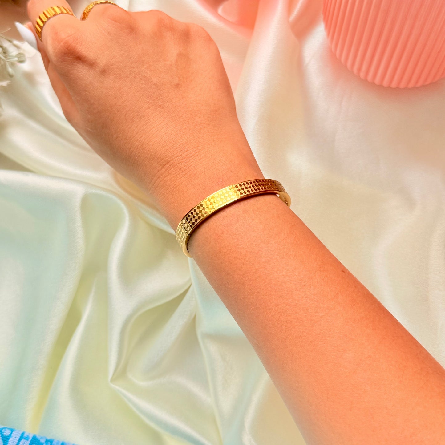 Self Texture Bracelet - For Women