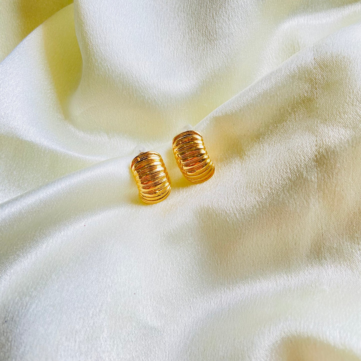 Retro Chunky Studs